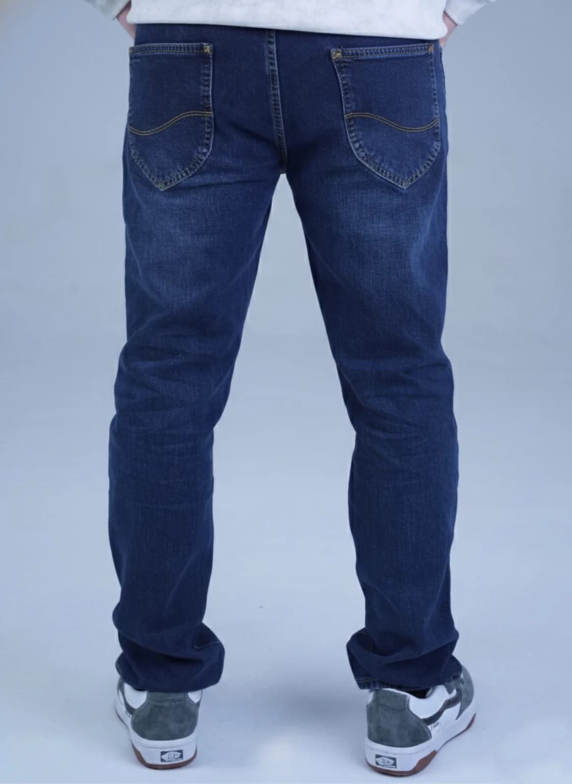 شلوار جین Armani