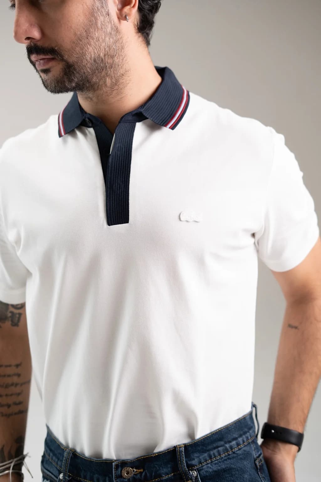 محصول Lacoste Polo 01 – نمای تنخور