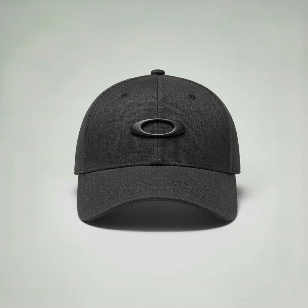 محصول Oakley Cap طوسی – نمای تن‌خور