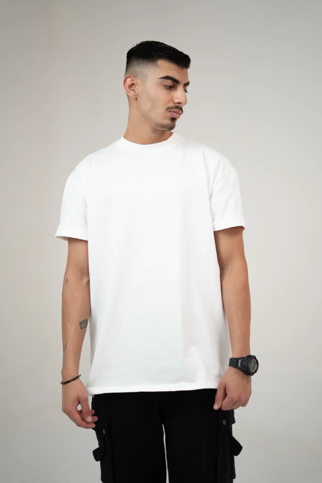 محصول Off white WEBP سفید – نمای جلو