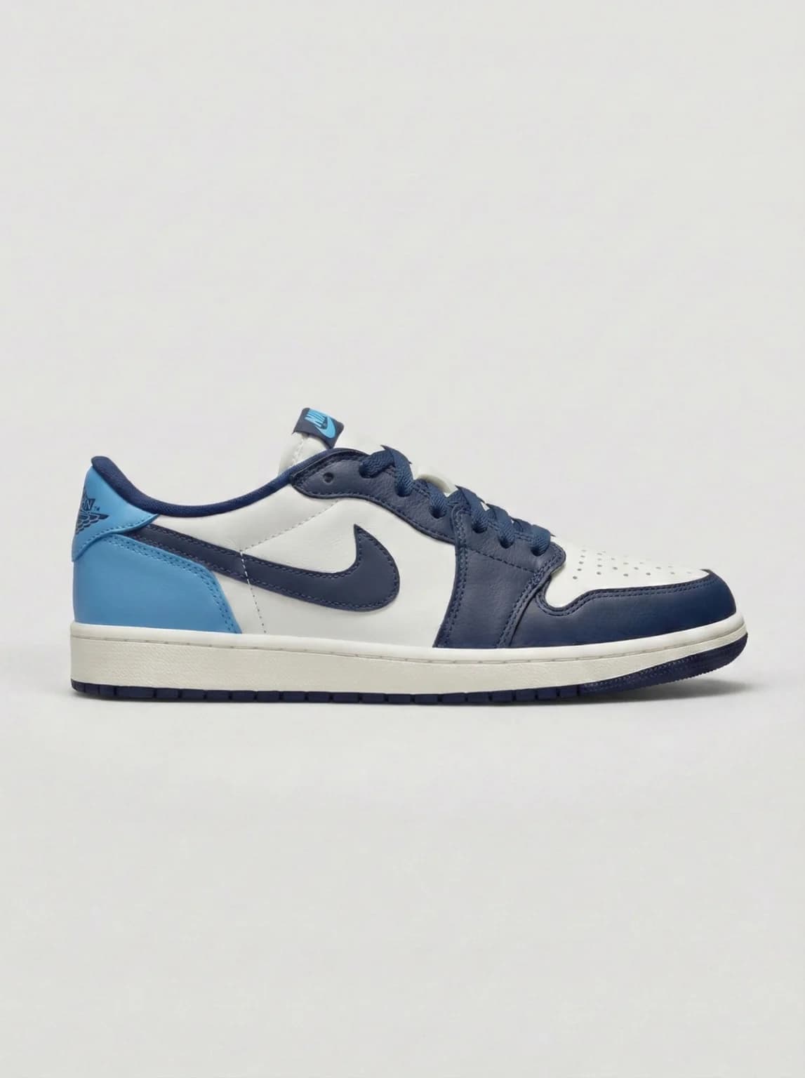 NIKE AIR JORDAN 1 RETRO LOW OGZ