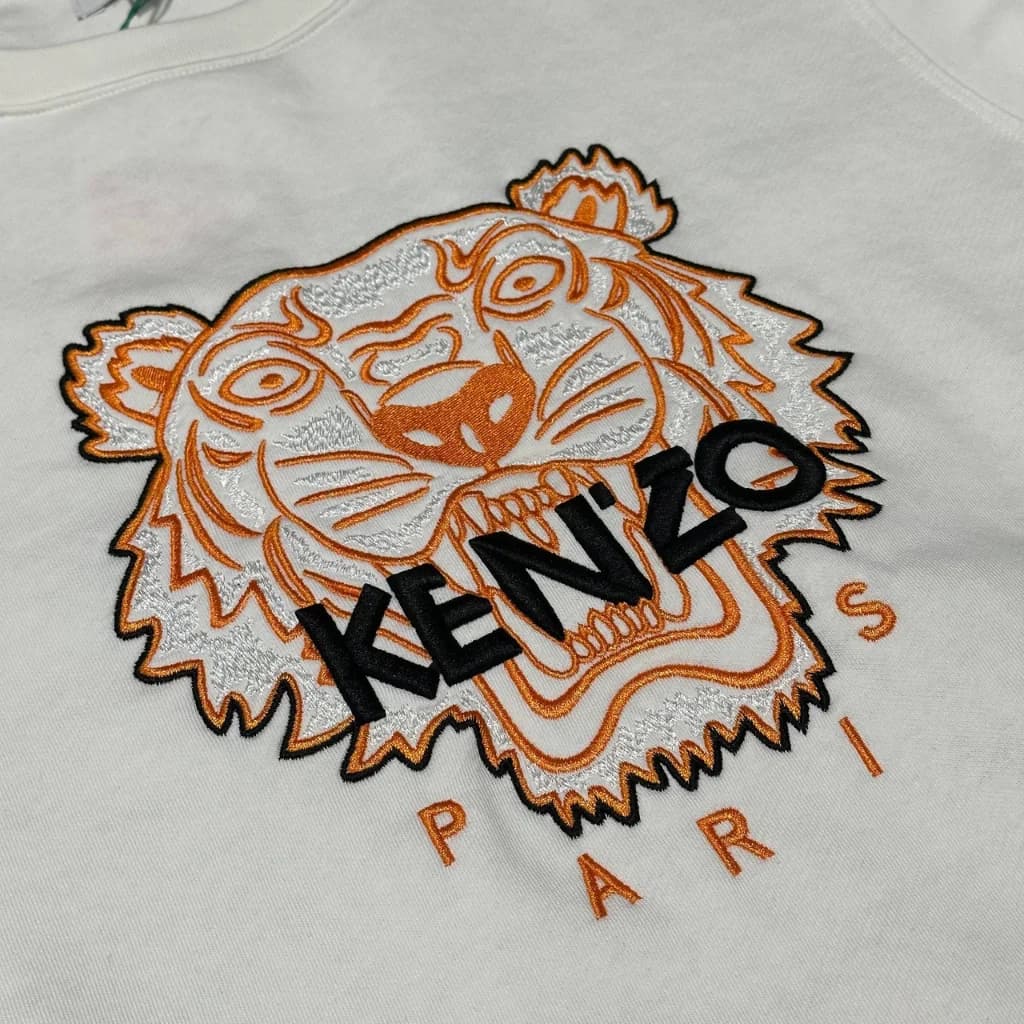 محصول Kenzo Tiger Sweatshirt سفید – نمای جزئیات پارچه