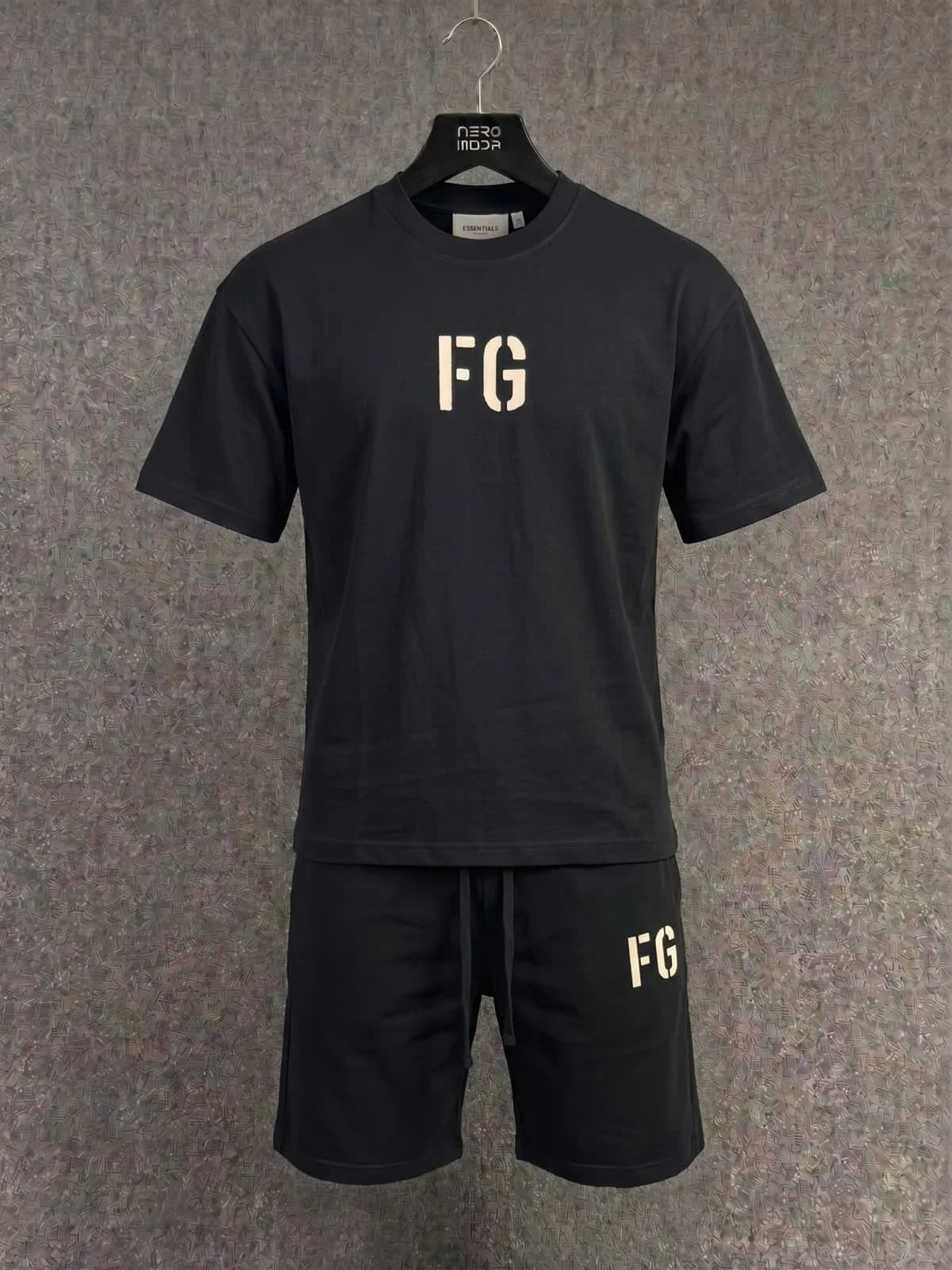 تی شرت شلوارک ESSENTIALS FG