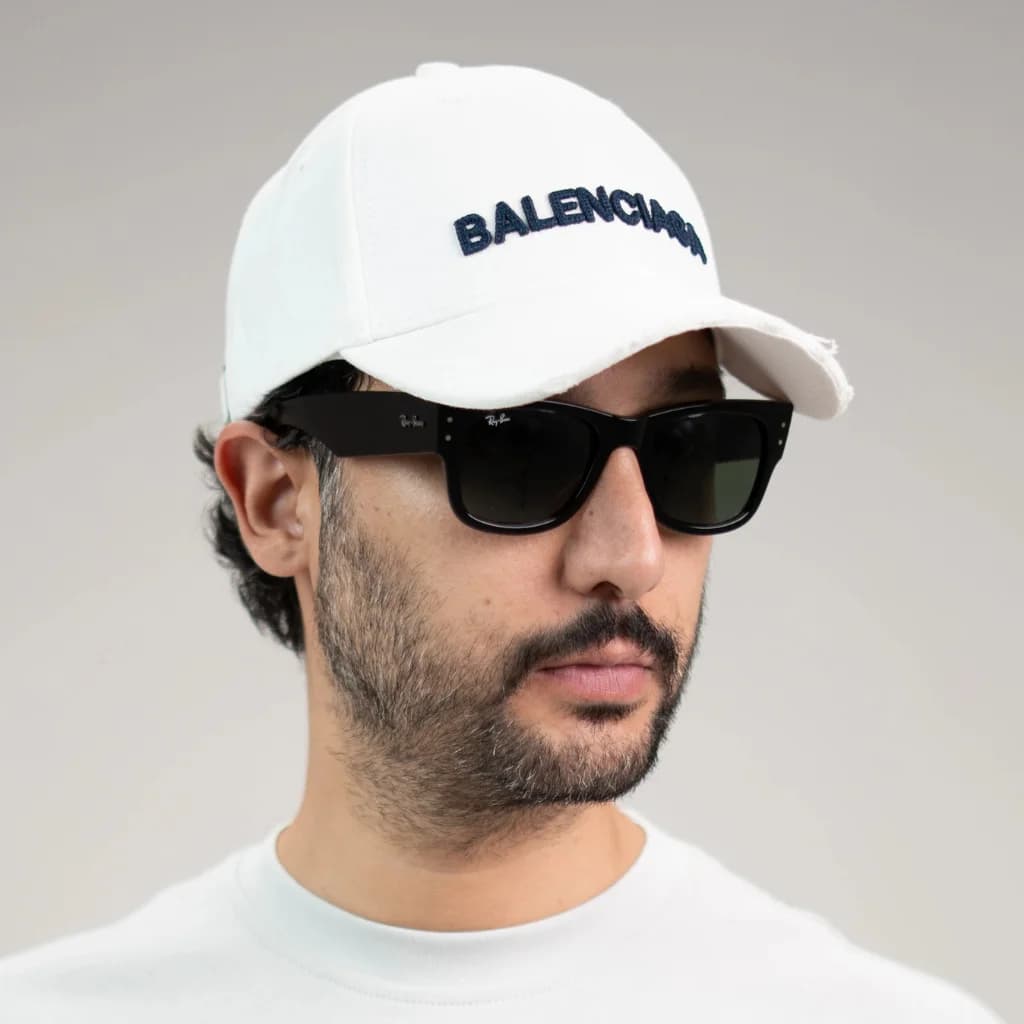 محصول Balenciaga طوسی – نمای تنخور