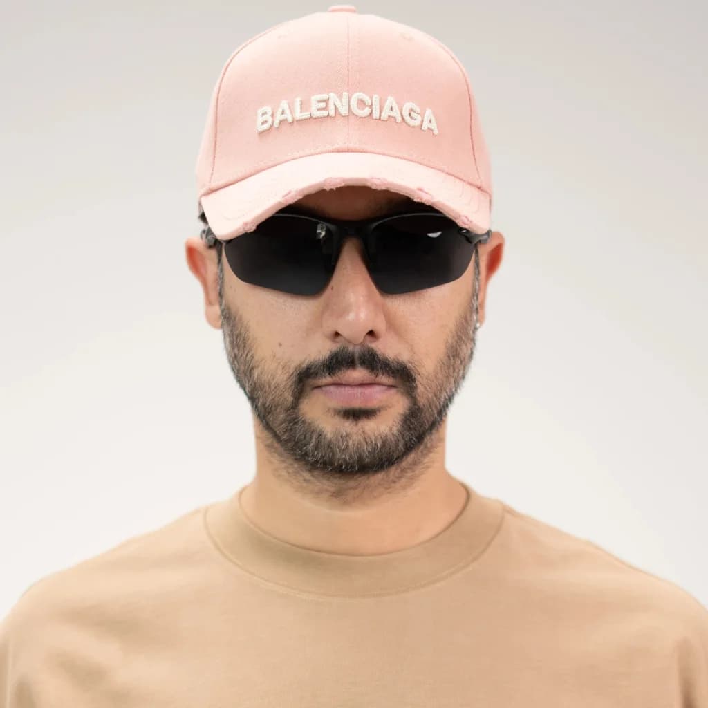 محصول Balenciaga Pink – نمای تنخور