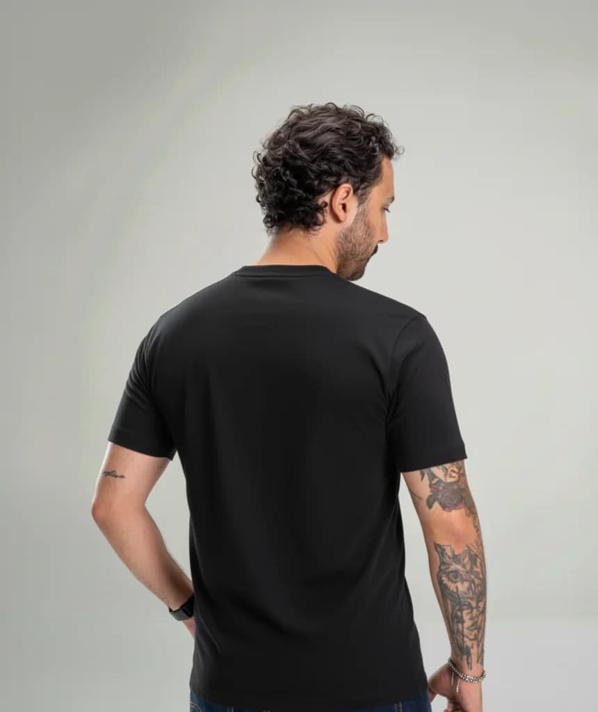 تیشرت Dior مشکی – نمای تنخور