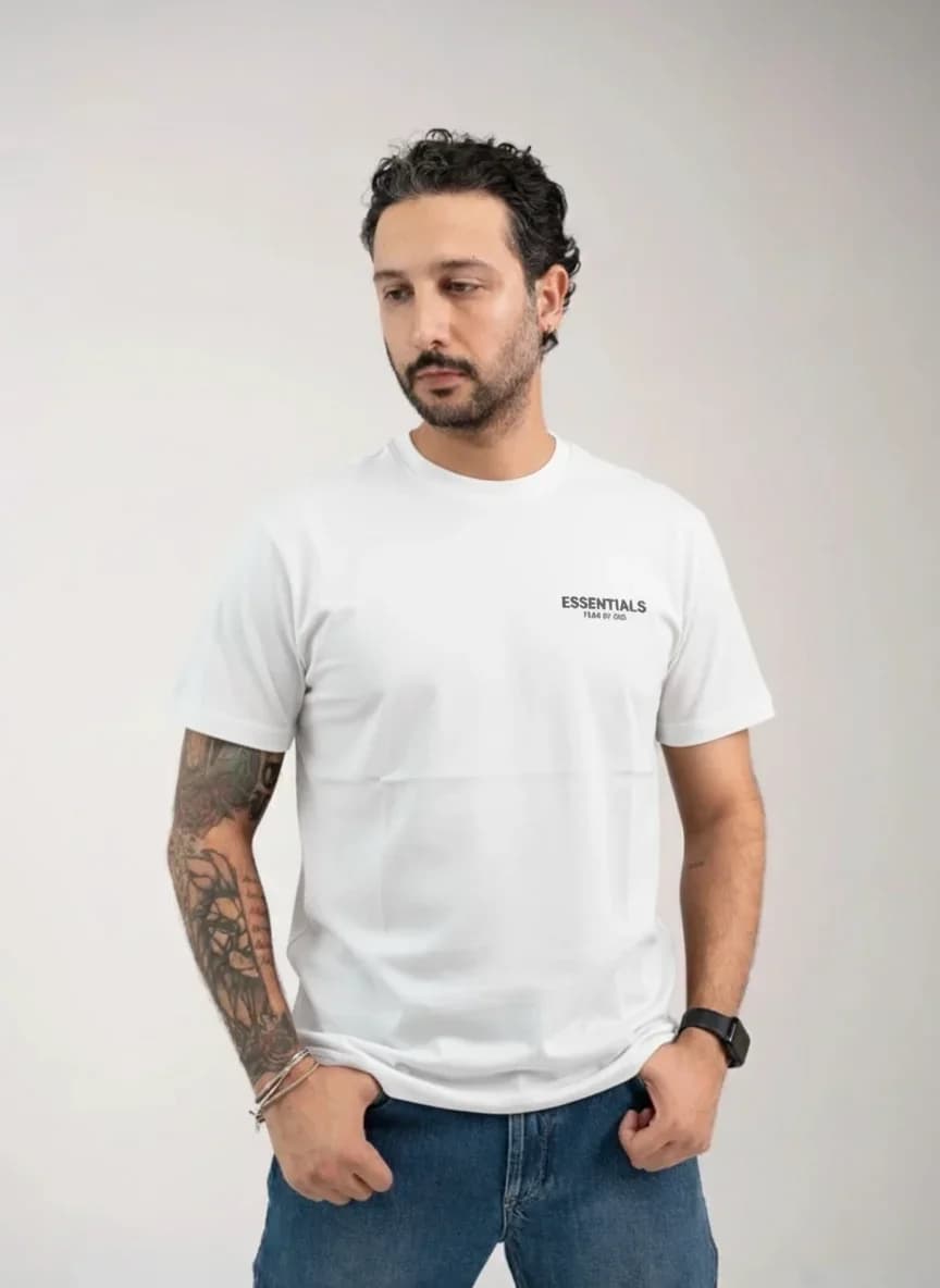 تیشرت Essentials Front On Model سفید