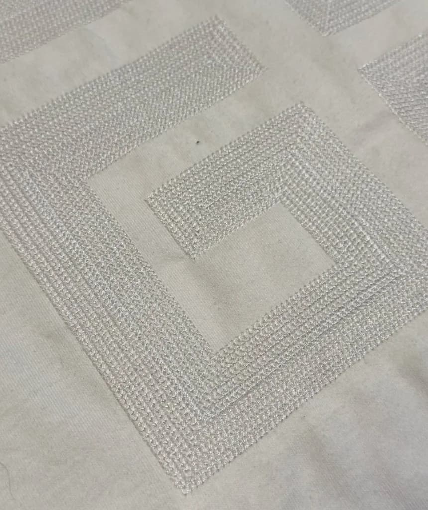 تیشرت Givenchy Detail 1 – نمای جلو