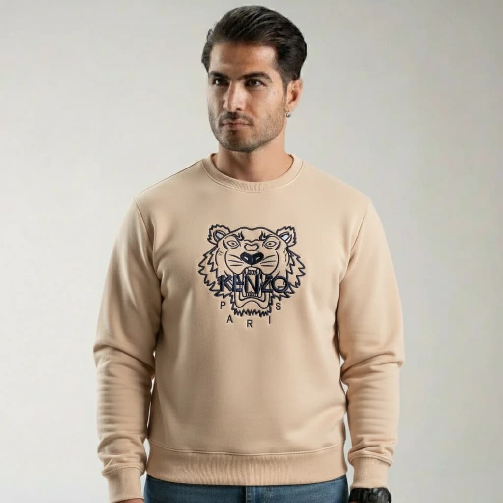 محصول Kenzo Tiger Sweatshirt Front On Model بژ