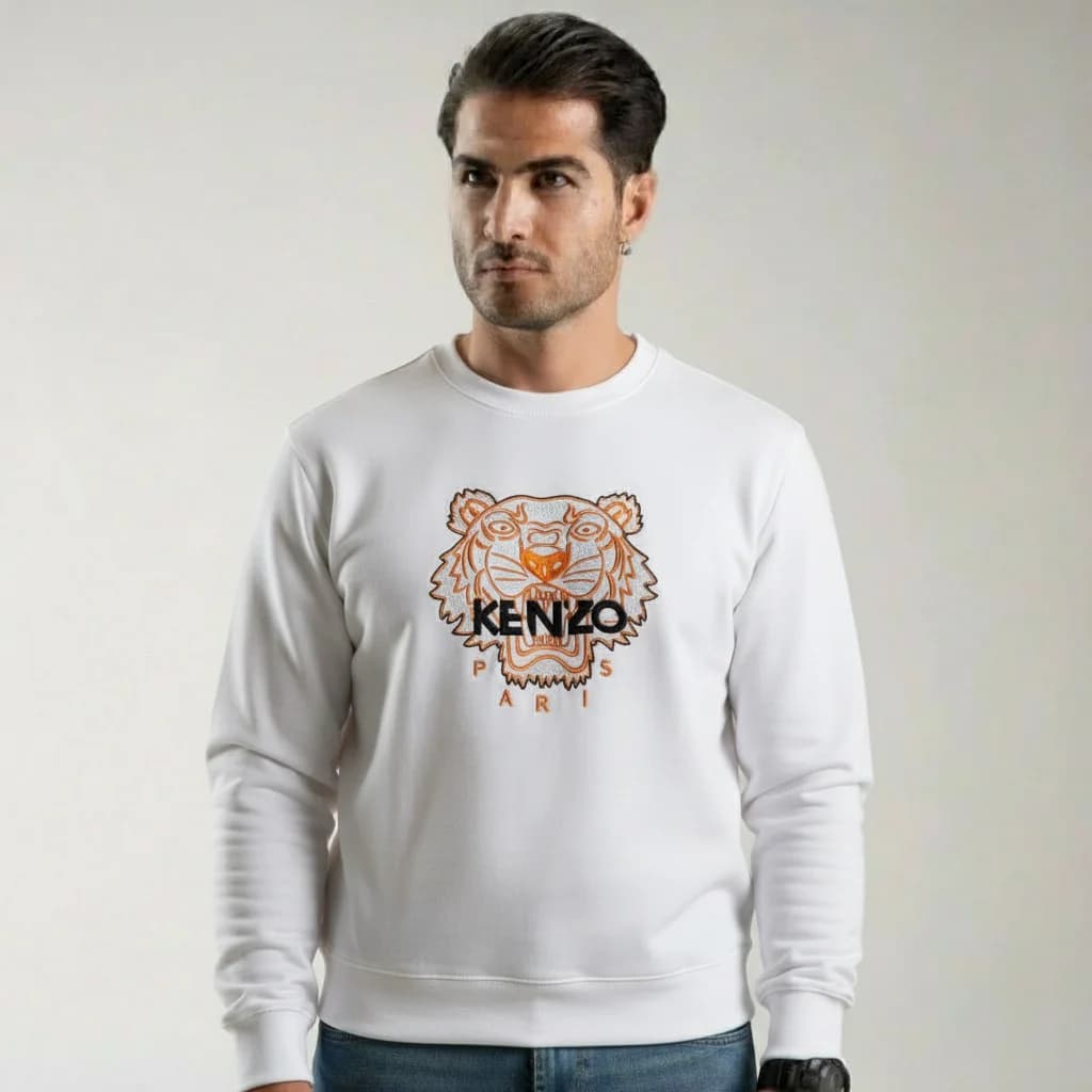 محصول Kenzo Tiger Sweatshirt Front On Model سفید