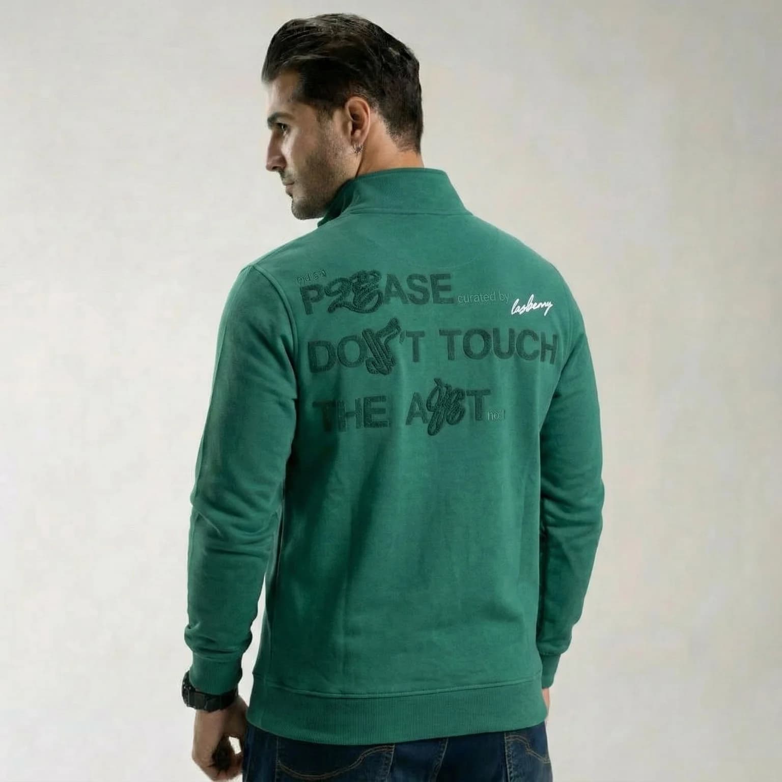 محصول Lesberry Half Zip Sweatshirt Back On Model سبز