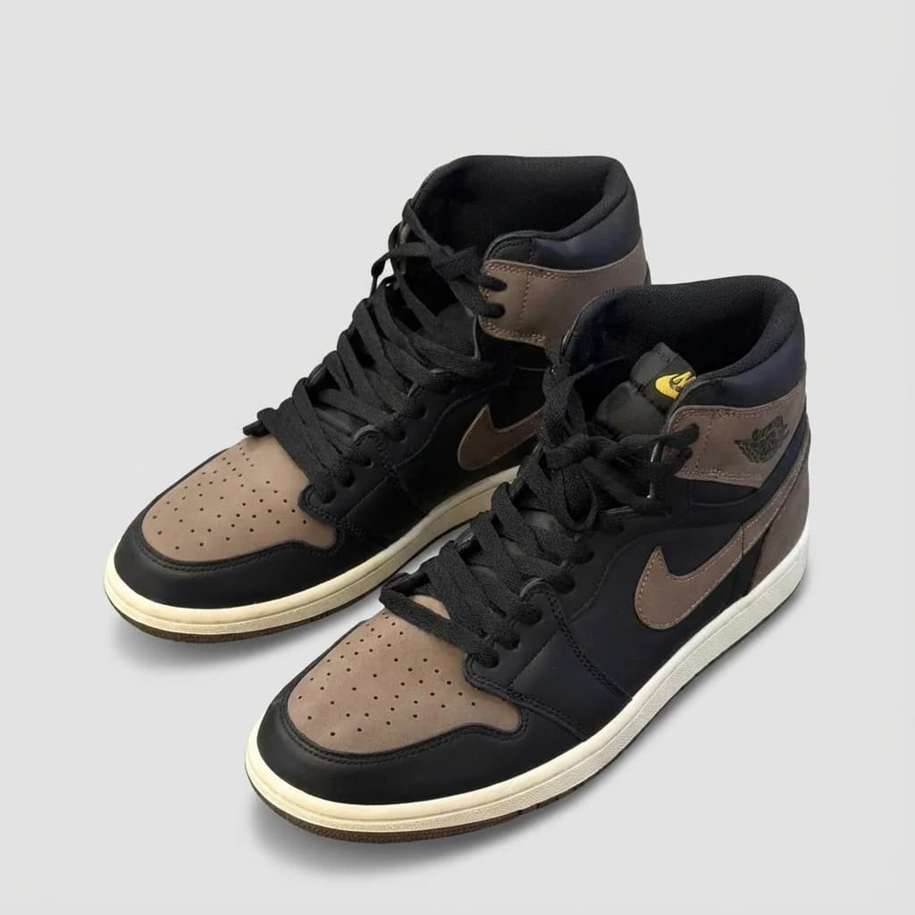 NIKE AIR JORDAN 1